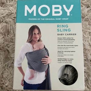 NWT Moby Ring Sling in Silver Streak